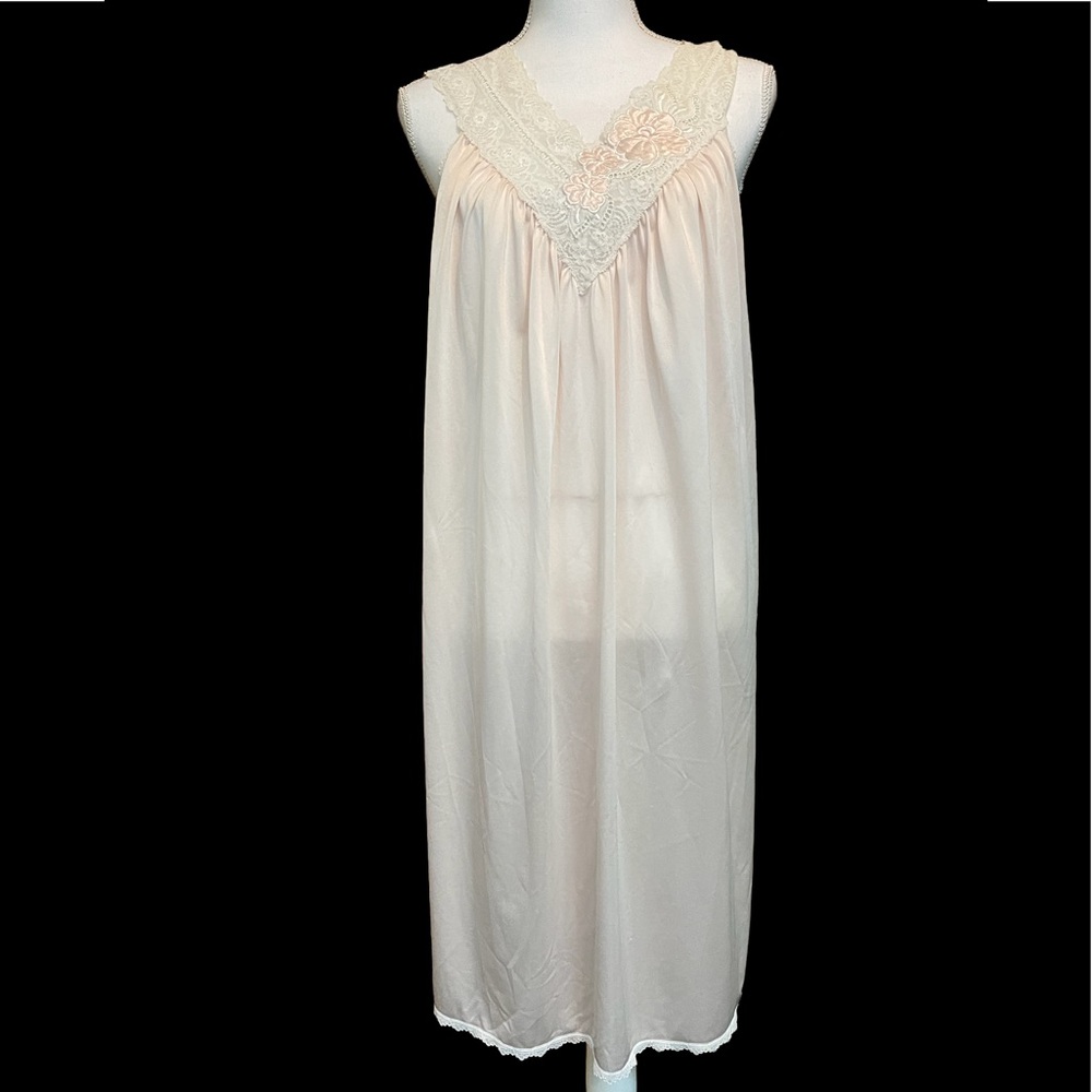VINTAGE PINK SHADOWLINE NIGHTGOWN, SIZE MEDIUM